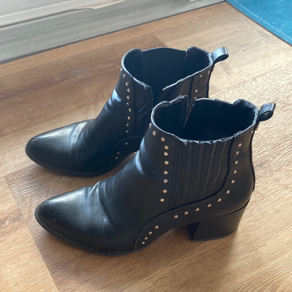 Black Leather studded boots 6.5